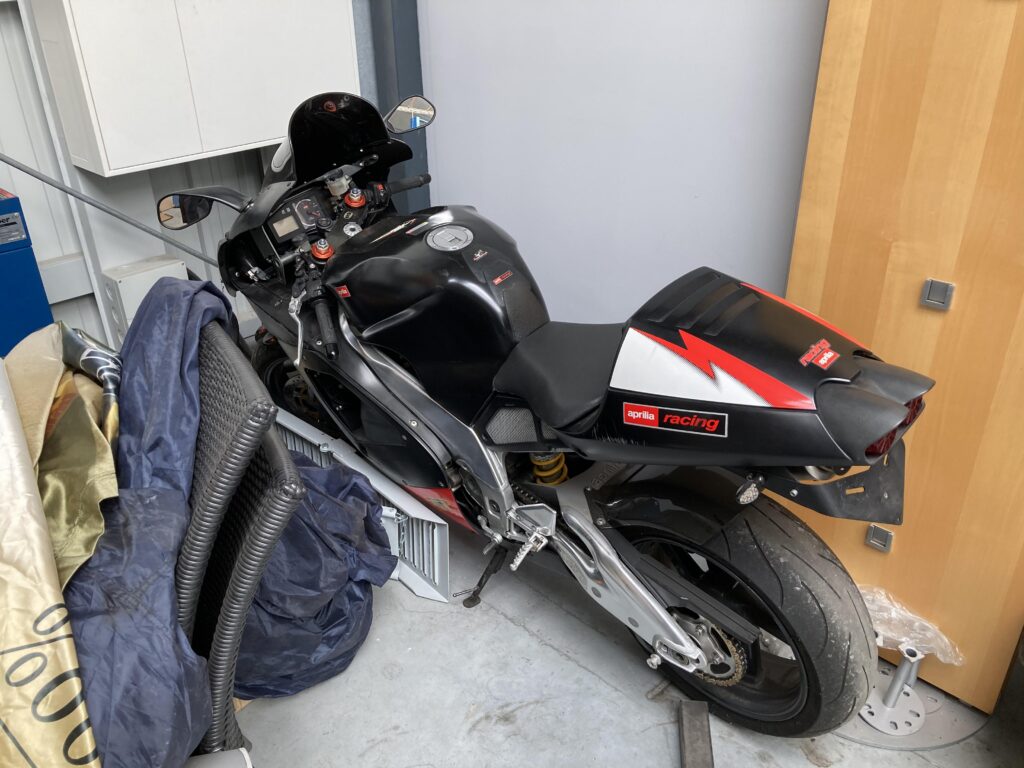 Aprilia RSV1000